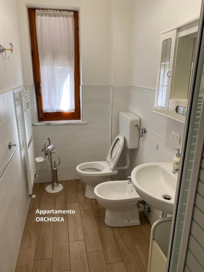 I Fiori Di Pietra Aparthotel Pietra Ligure Bagian luar foto